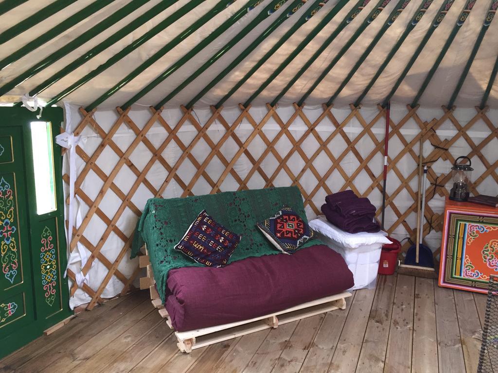 The Yurt Hotell Isle of Gigha Exteriör bild