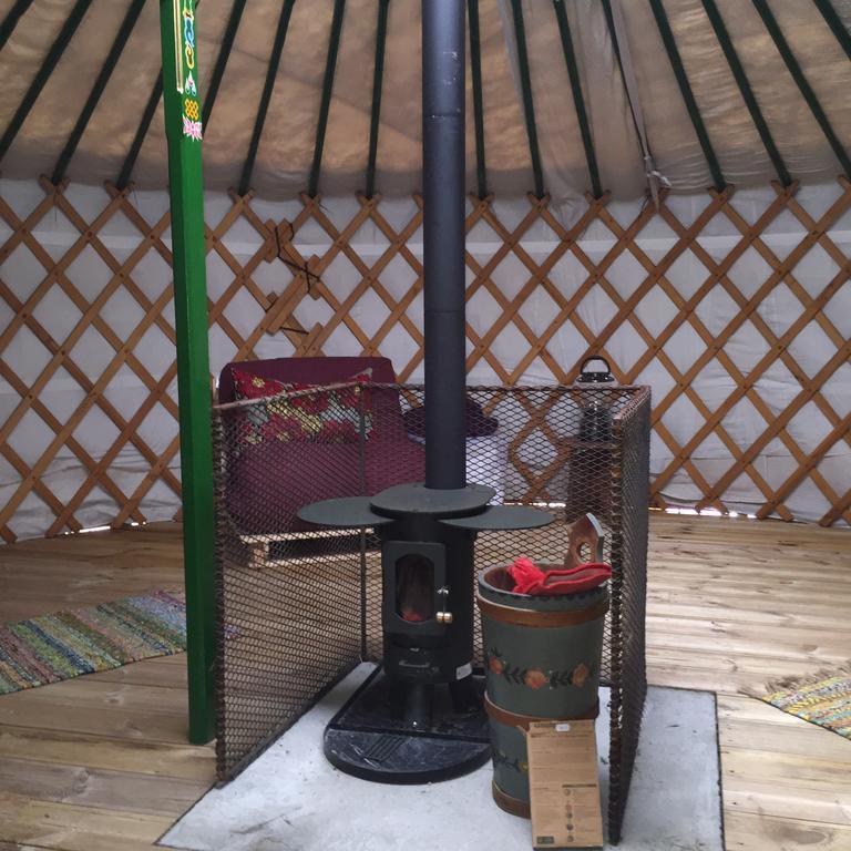 The Yurt Hotell Isle of Gigha Exteriör bild